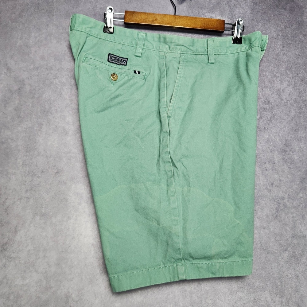 Nautica Mens Classic Fit Shorts Mint Green Cotton Twill Size 34W Flat Front